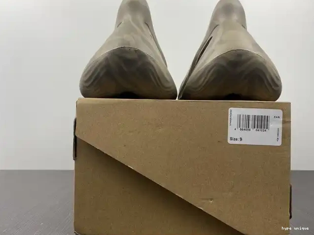hype RNNR GX4472 Yeezy Stone Adidas Foam Sage 0612